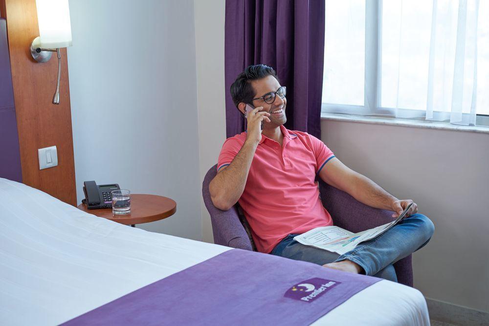 Caspia Hotel New Delhi Eksteriør bilde