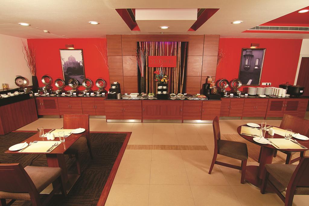 Caspia Hotel New Delhi Eksteriør bilde